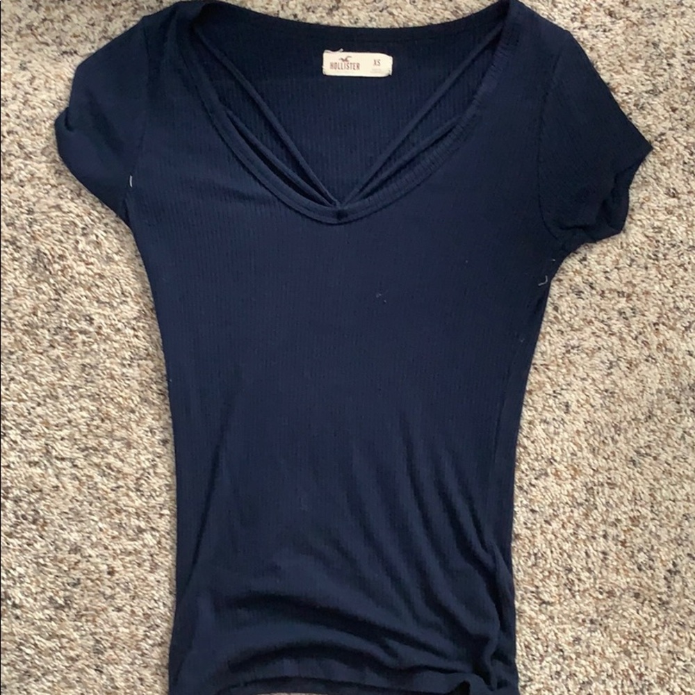 Hollister tee